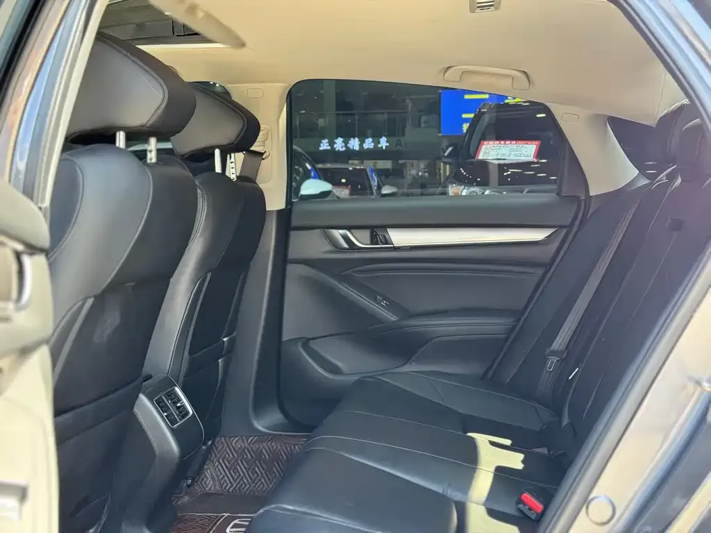Honda Accord 2021 из CN, фото 7