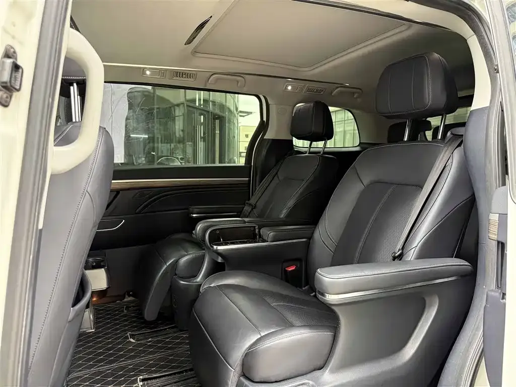 GAC Motor Trumpchi M8 — фото 3