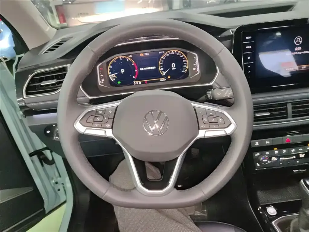 Volkswagen Tharu — фото 8