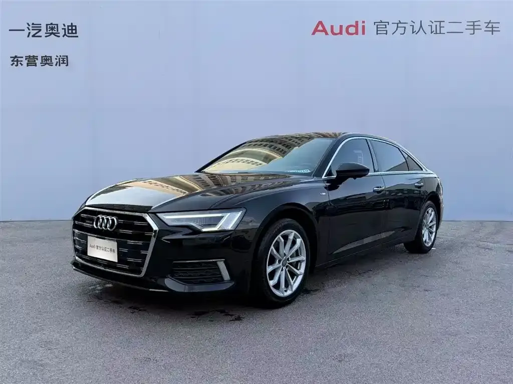 Audi A6L — фото 1