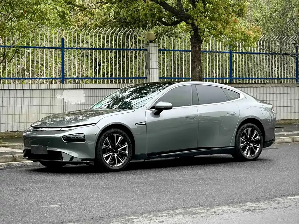 XPeng P7
