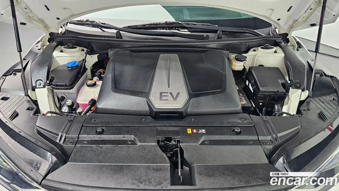 Kia EV6 — фото 7