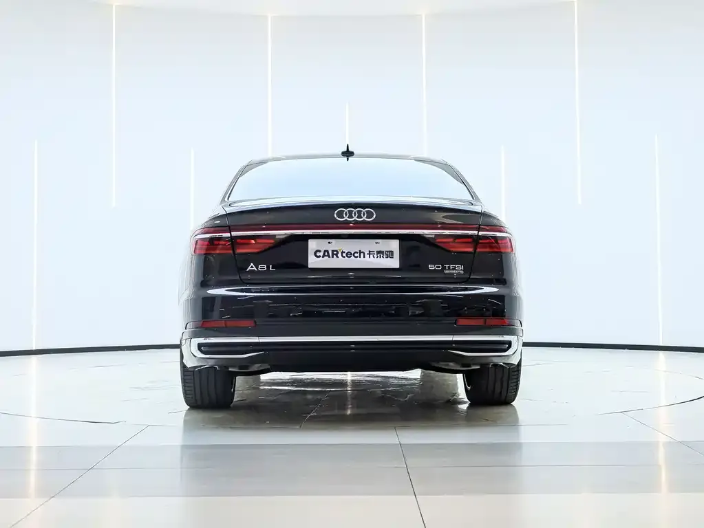 Audi A8 — фото 8