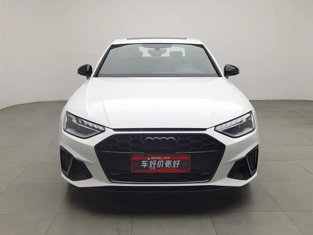 Audi A4L 2023 из CN, фото 3