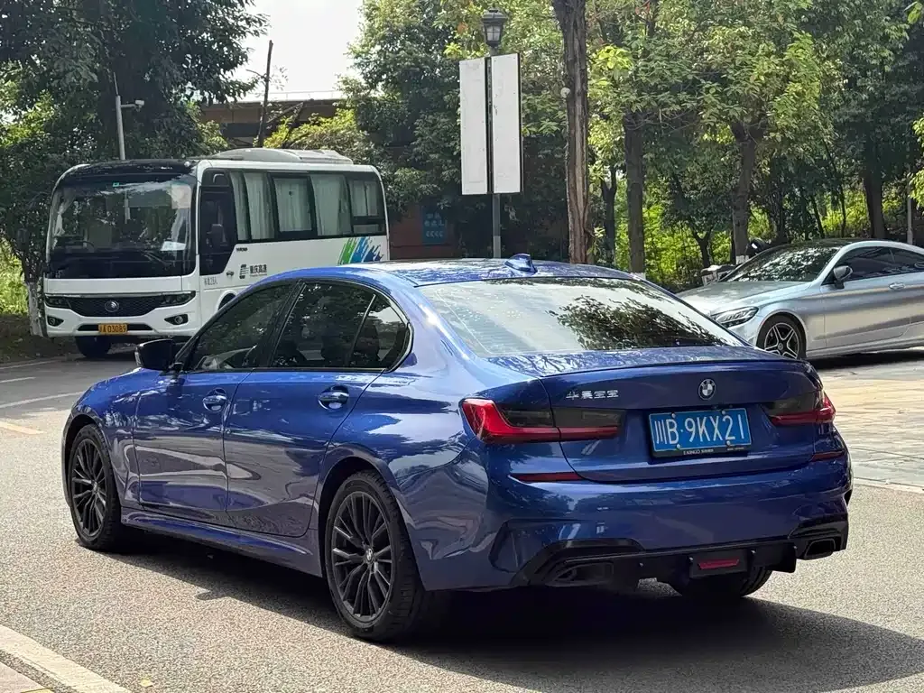 BMW 3 Series 2022 из CN, фото 3