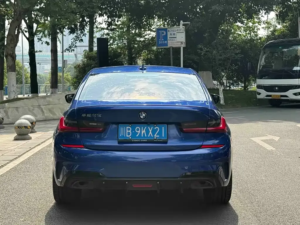 BMW 3 Series 2022 из CN, фото 5