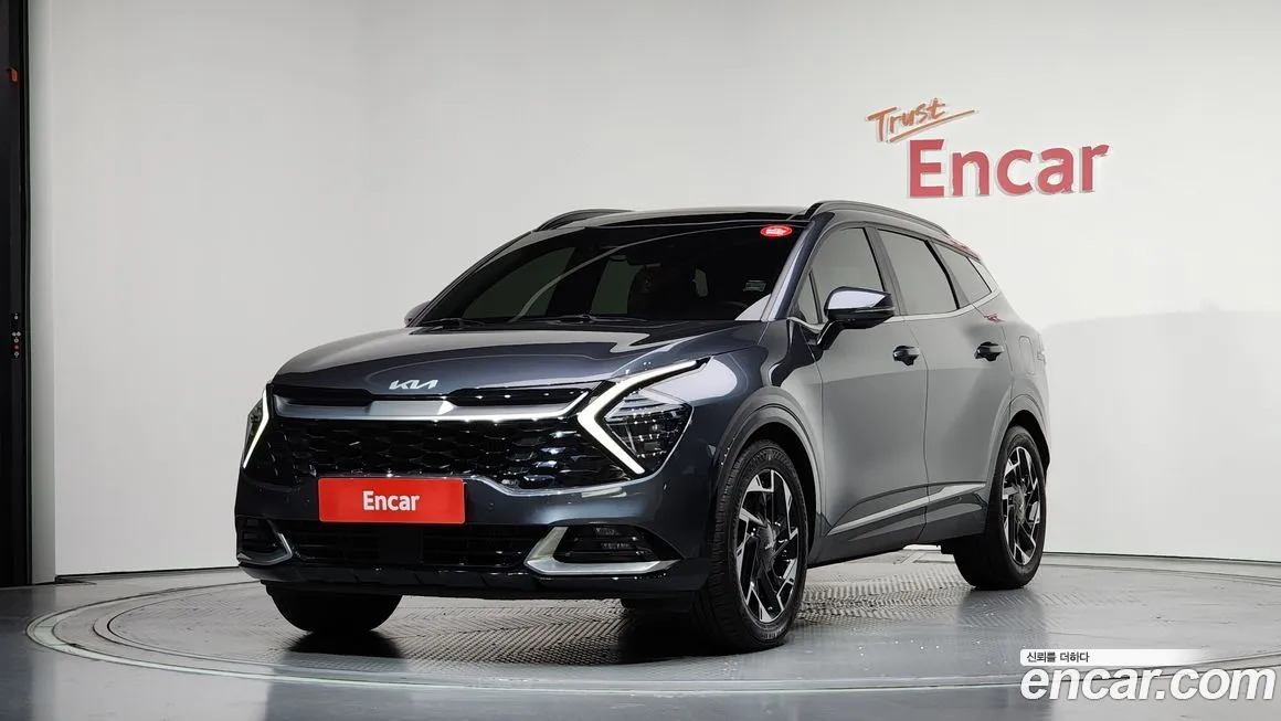 Kia Sportage — фото 1