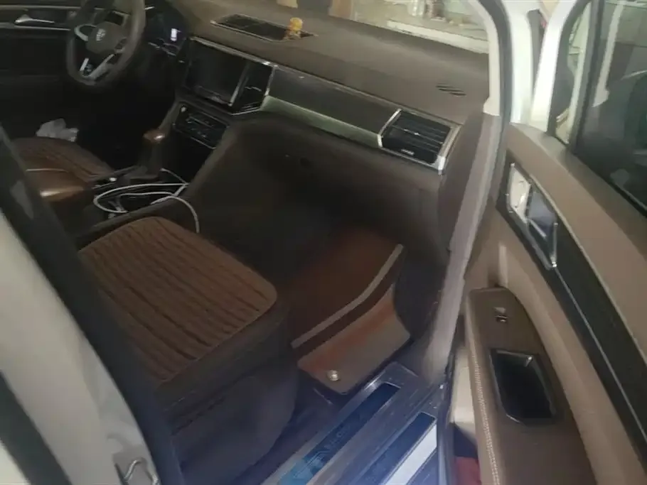 Volkswagen Viloran 2022 из CN, фото 8