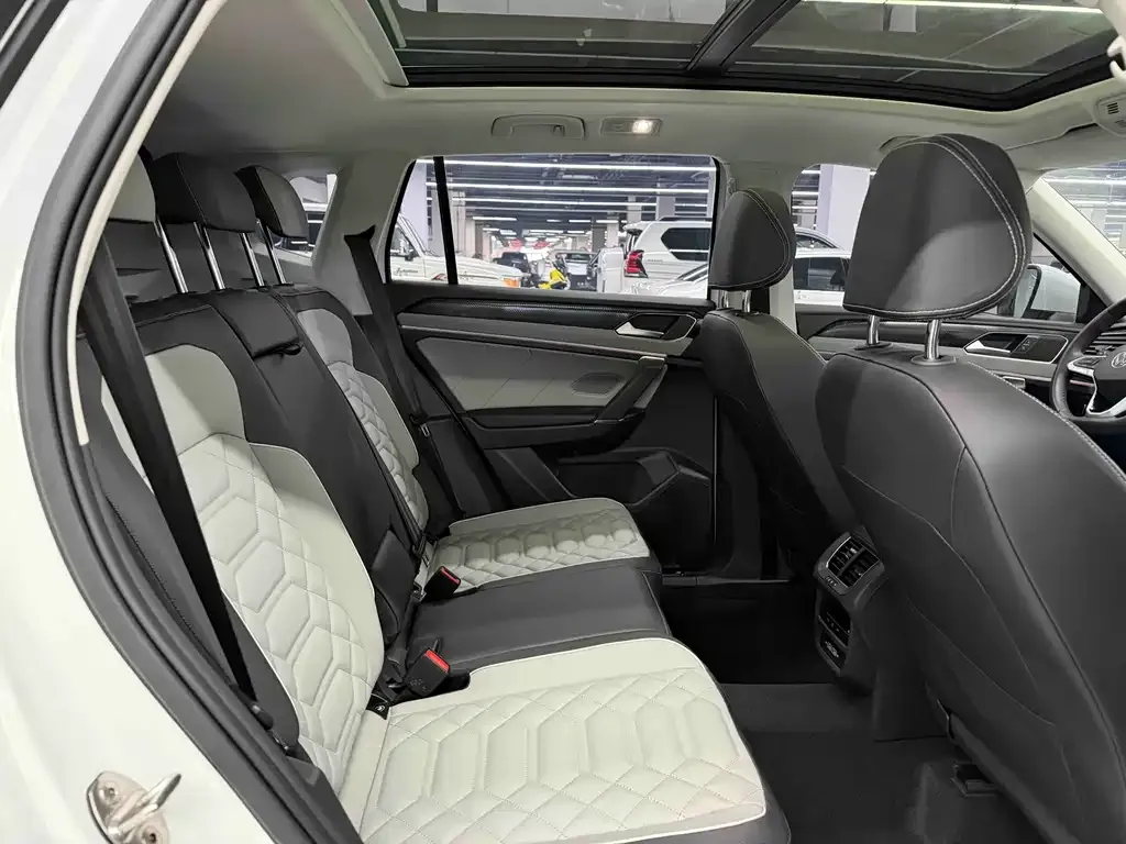 Volkswagen Tayron 2022 из CN, фото 6