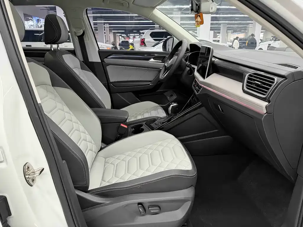 Volkswagen Tayron 2022 из CN, фото 9