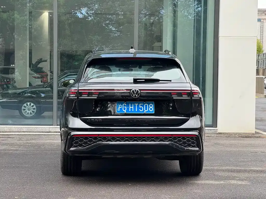 Volkswagen Tiguan L — фото 7