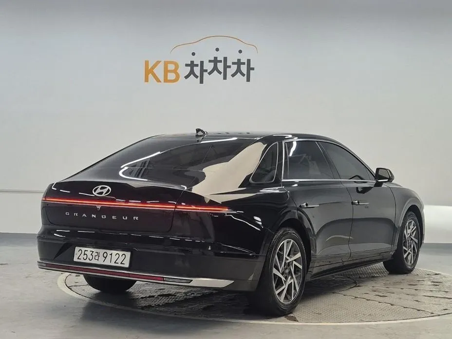 Hyundai Grandeur 2023 из KR, фото 6