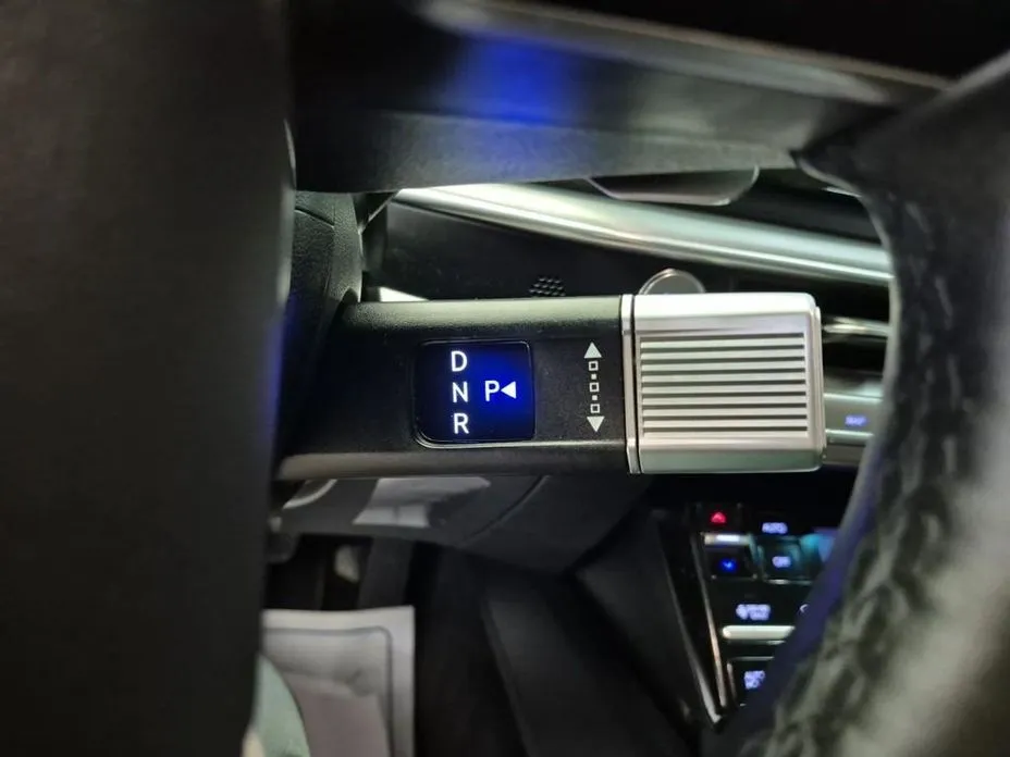Hyundai Grandeur 2023 из KR, фото 2