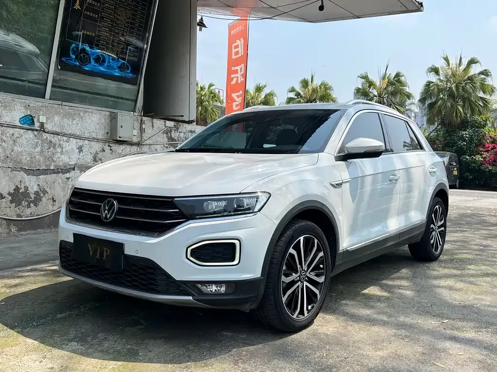 Volkswagen T-Roc 2023 из CN, фото 1