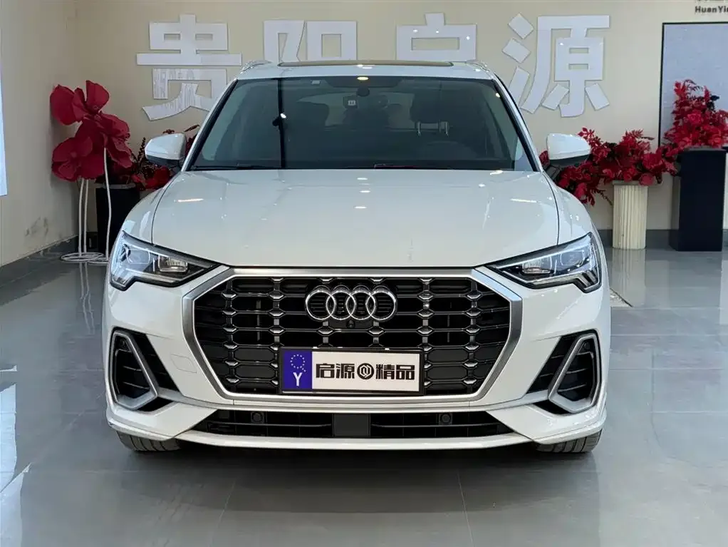 Audi Q3 2021 из CN, фото 4