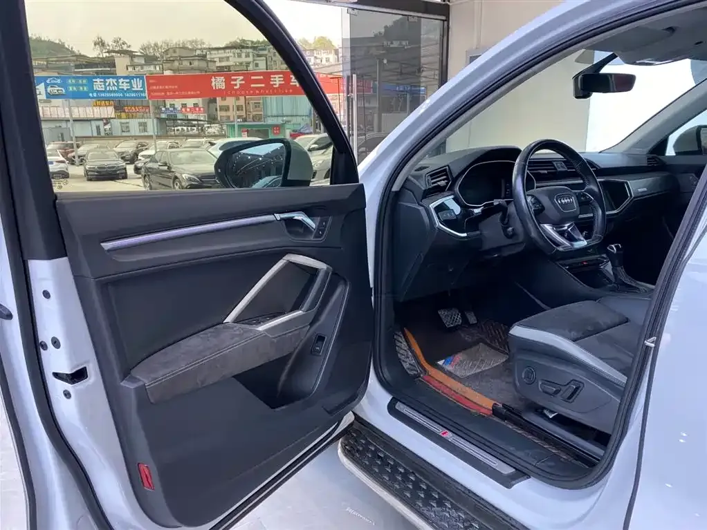 Audi Q3 2021 из CN, фото 7