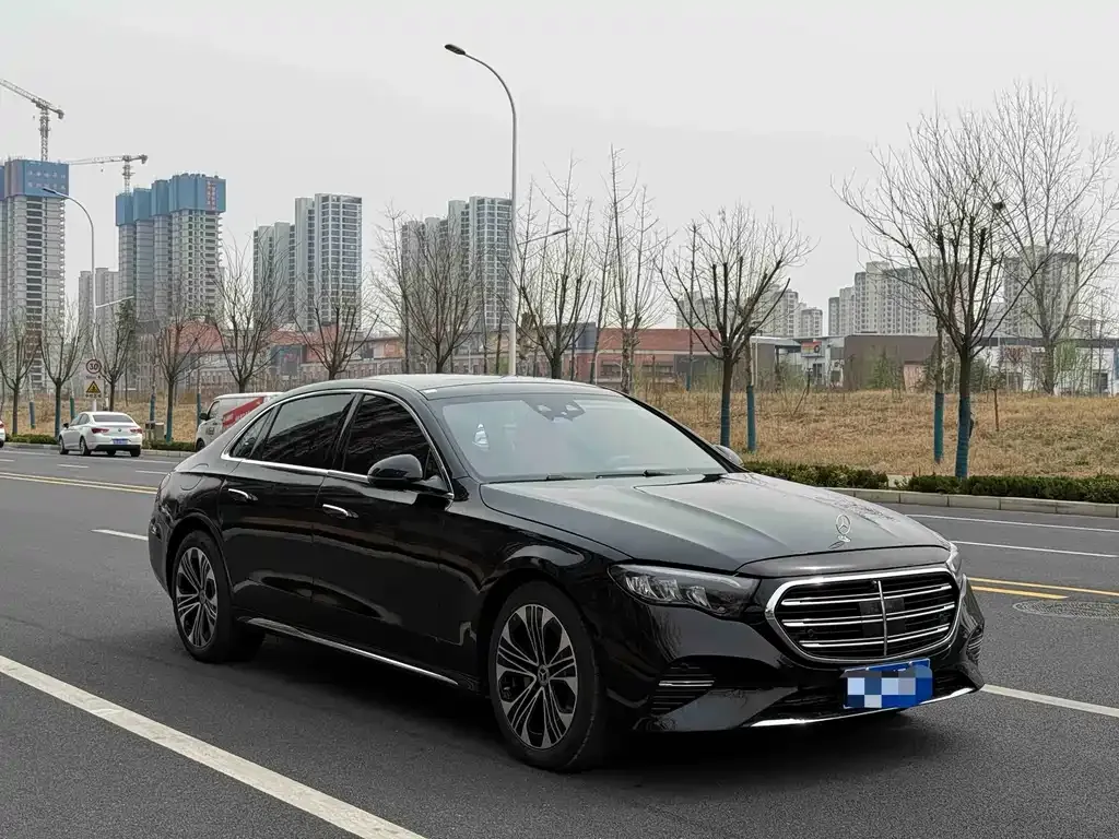 Mercedes-Benz E-Class 2025 из CN, фото 5