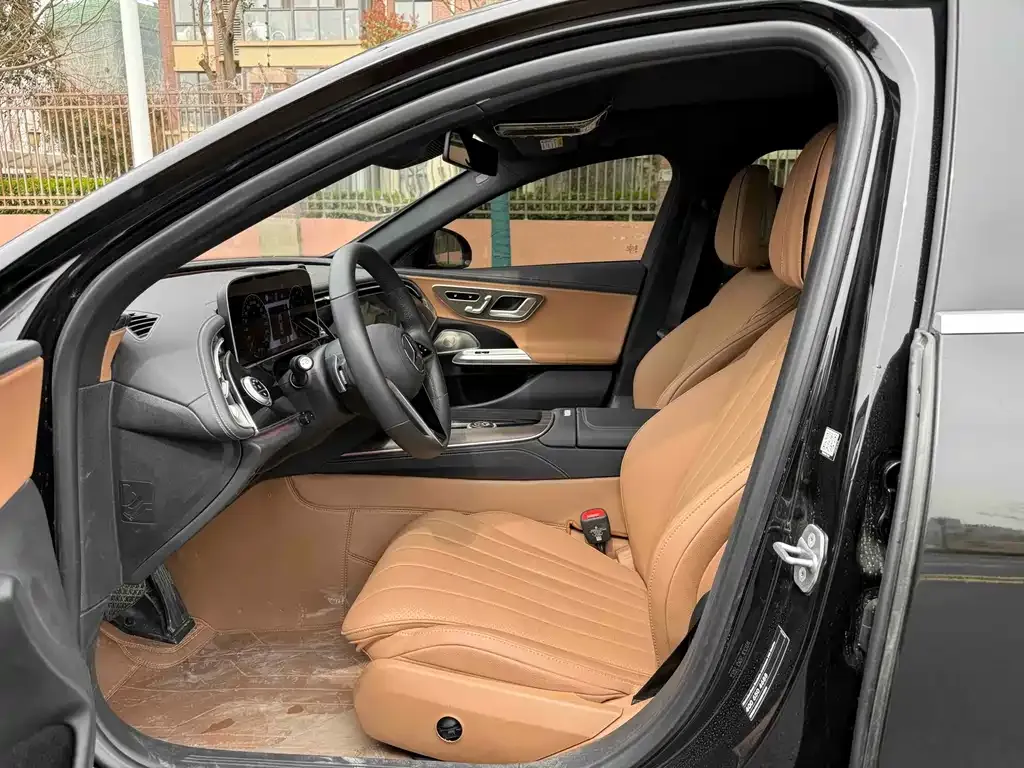 Mercedes-Benz E-Class 2025 из CN, фото 3