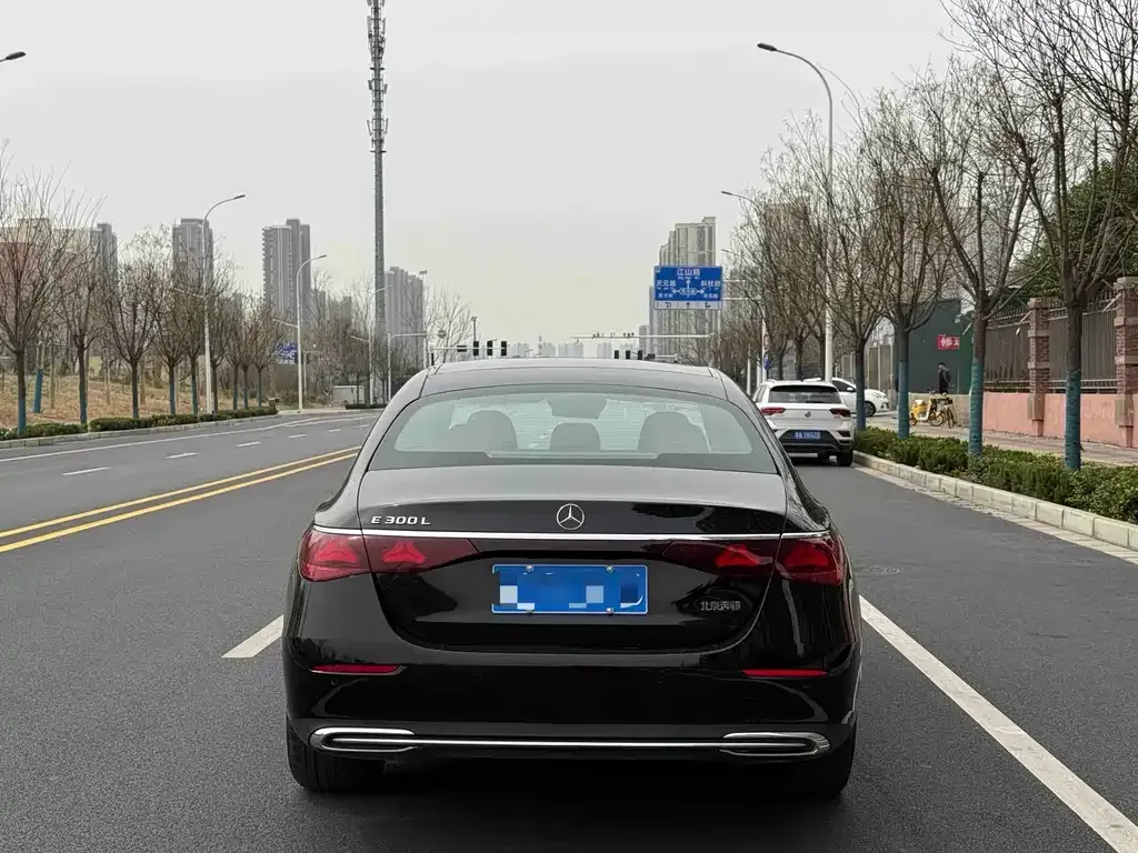 Mercedes-Benz E-Class 2025 из CN, фото 4