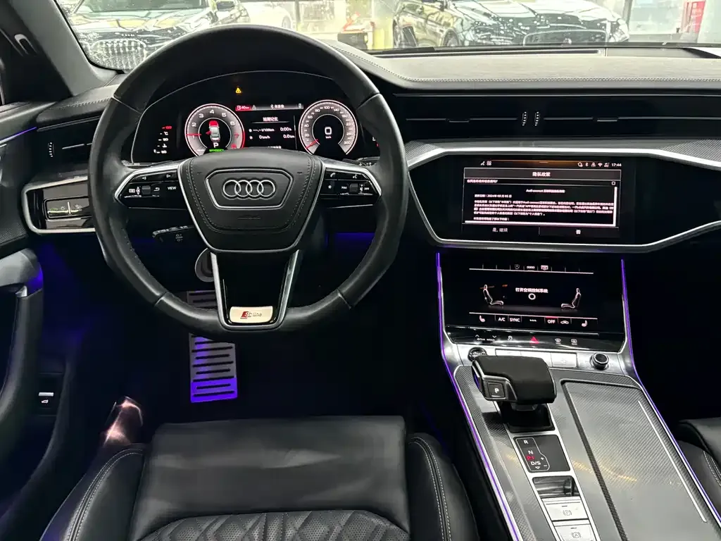 Audi A6L — фото 9