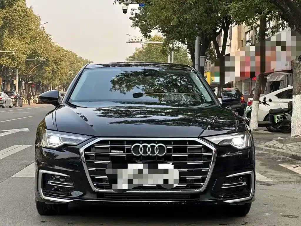 Audi A6L — фото 10