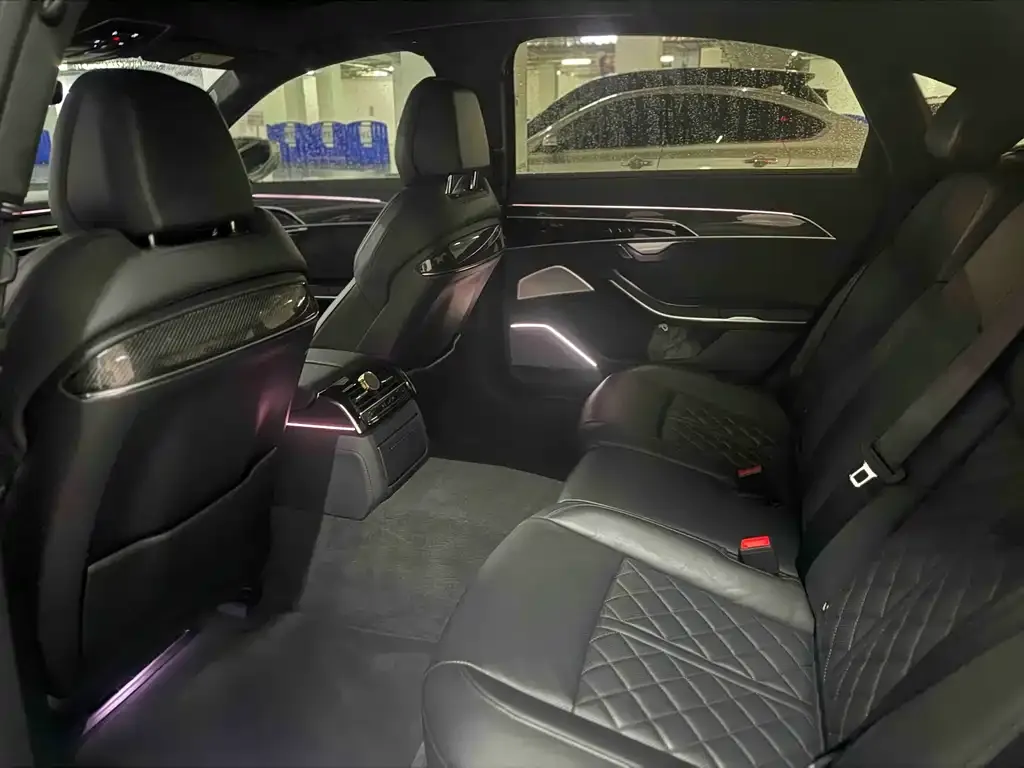 Audi S8 2021 из CN, фото 8