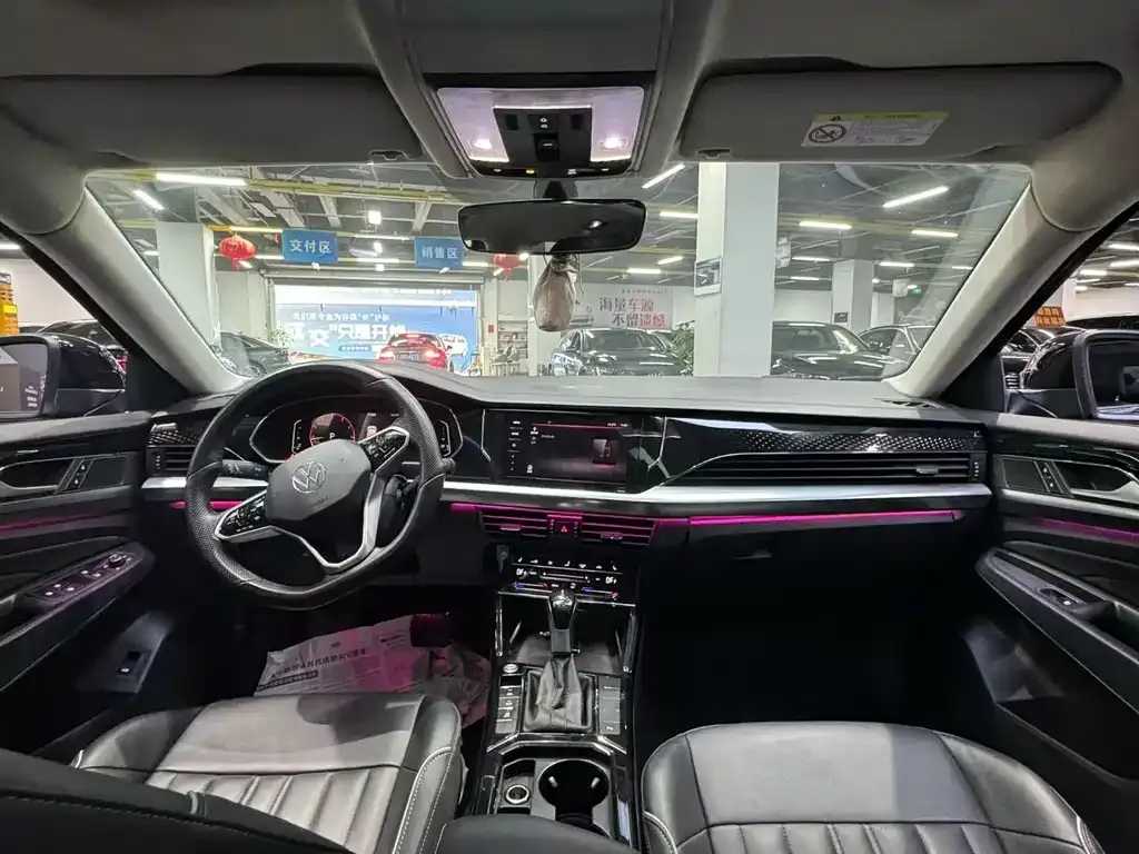 Volkswagen Passat — фото 8