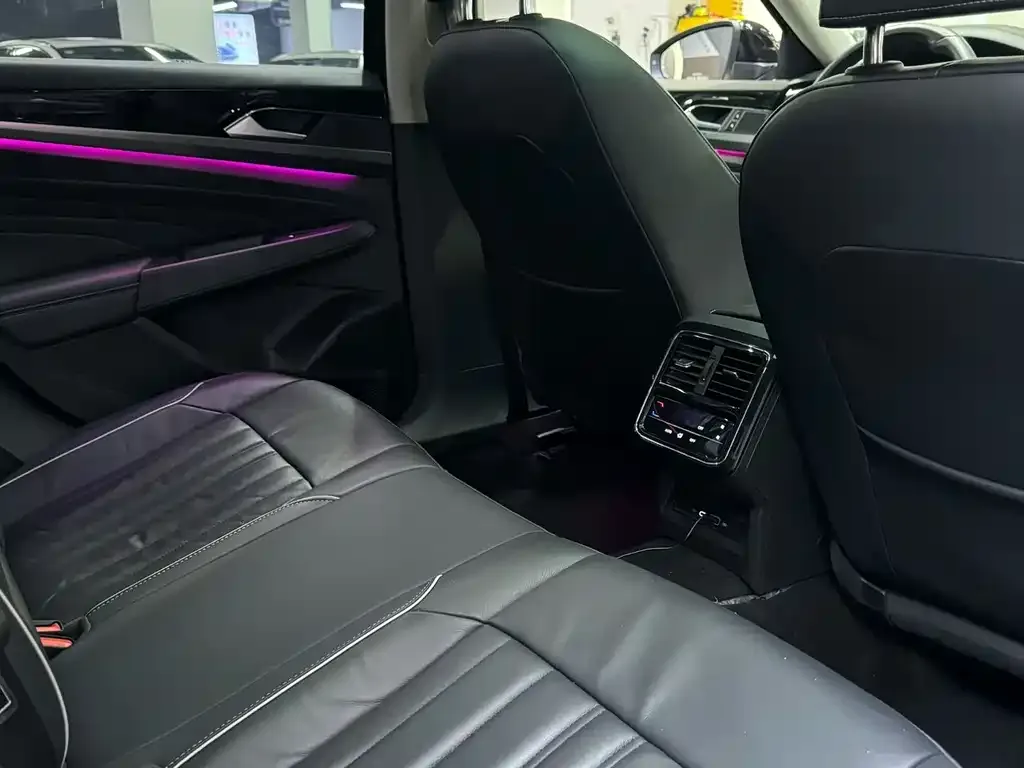 Volkswagen Passat — фото 5