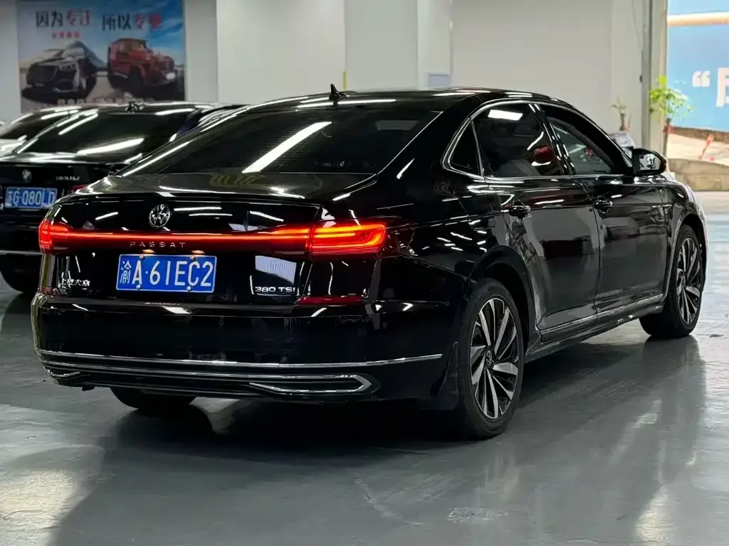 Volkswagen Passat — фото 4