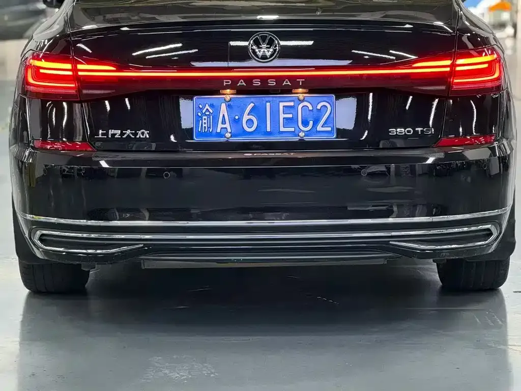 Volkswagen Passat — фото 3