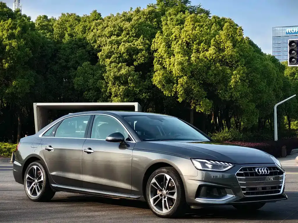 Audi A4L — фото 6
