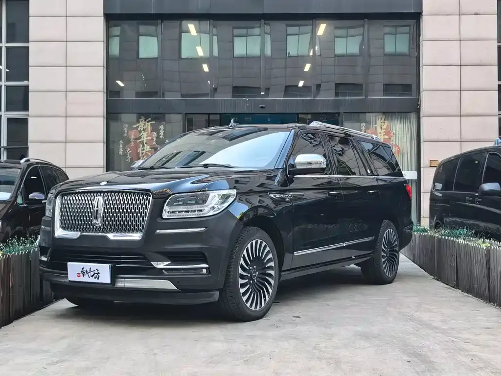 Lincoln Navigator 2022 из CN, фото 1