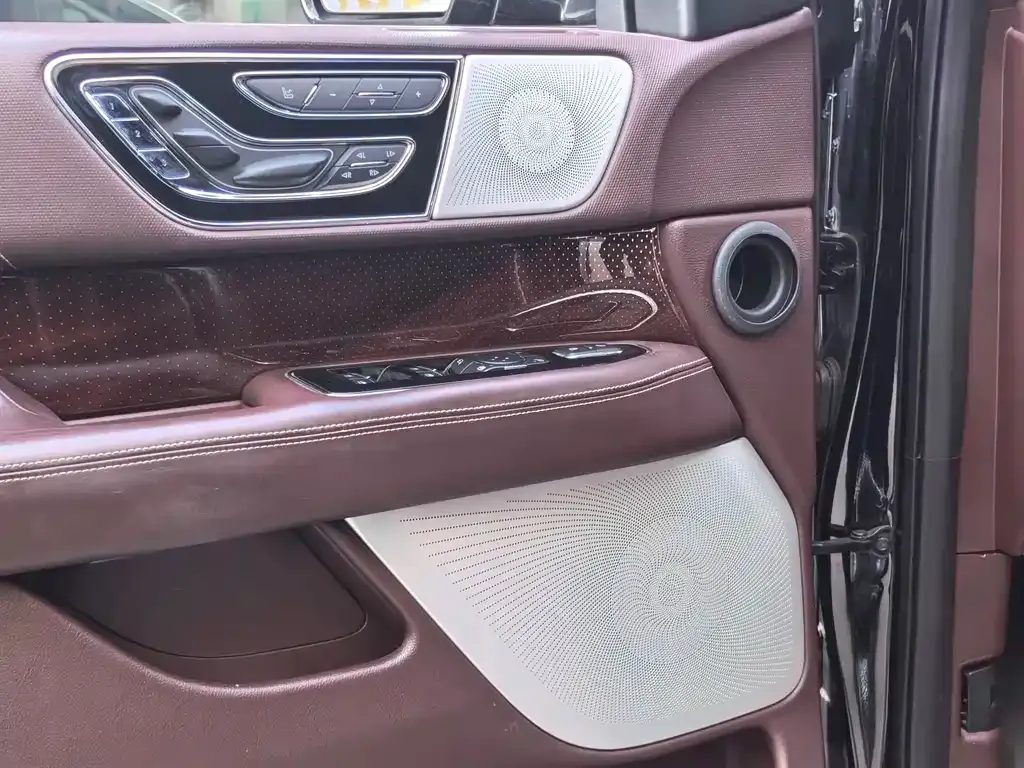 Lincoln Navigator 2022 из CN, фото 9