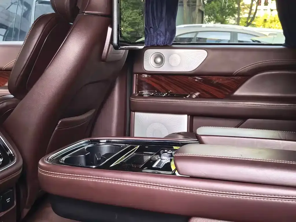 Lincoln Navigator 2022 из CN, фото 6
