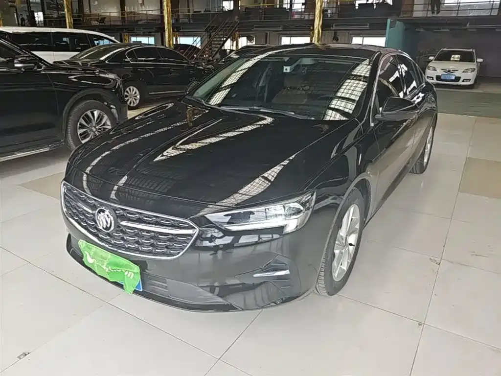 Buick Regal — фото 1