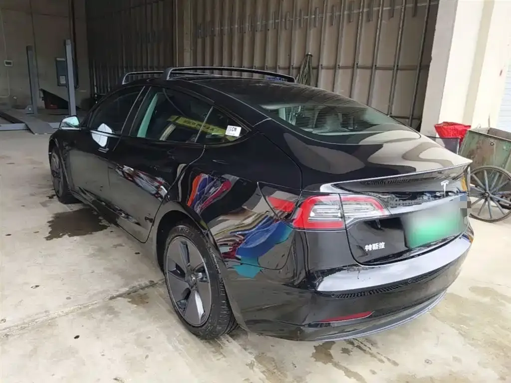 Tesla Model 3 — фото 6