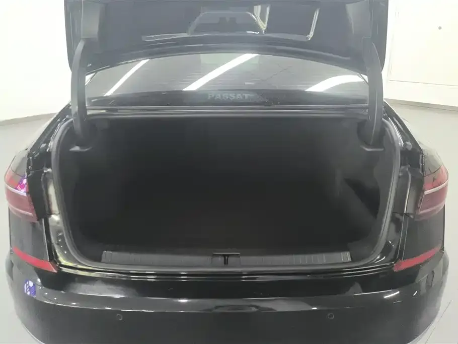Volkswagen Passat — фото 3