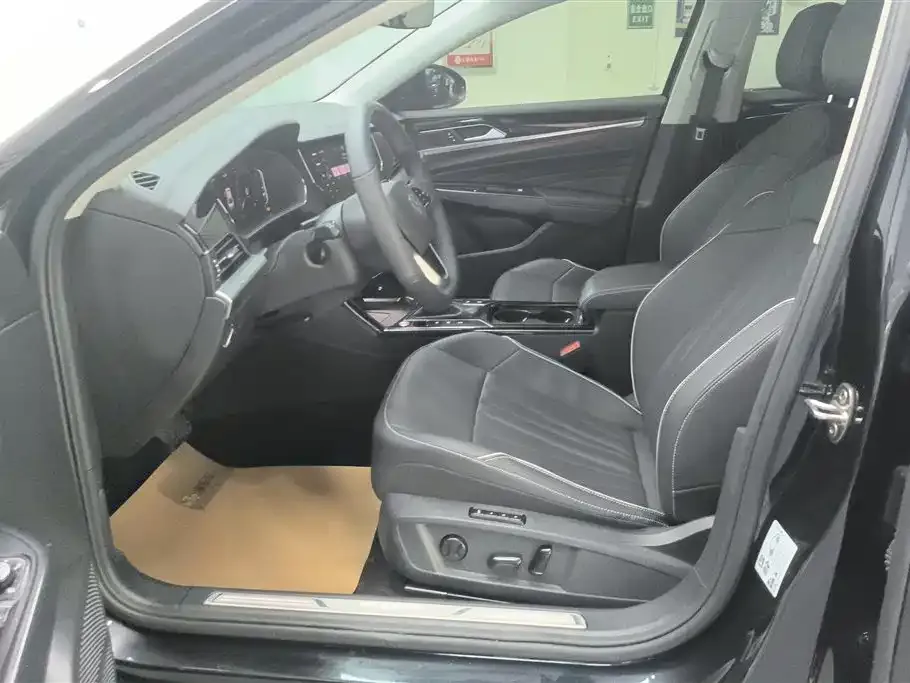 Volkswagen Passat — фото 7