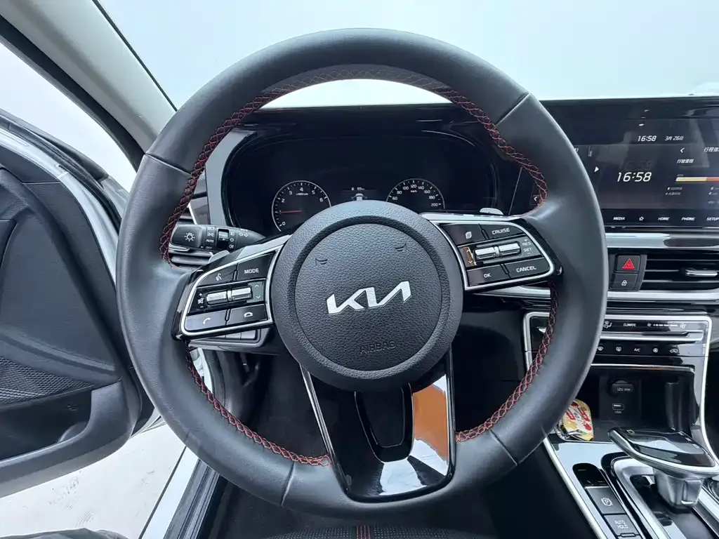 Kia KX3 — фото 9
