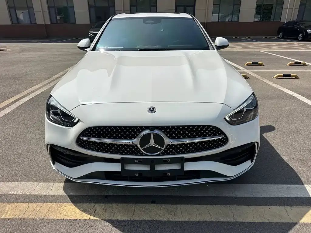 Mercedes-Benz C-Class — фото 1