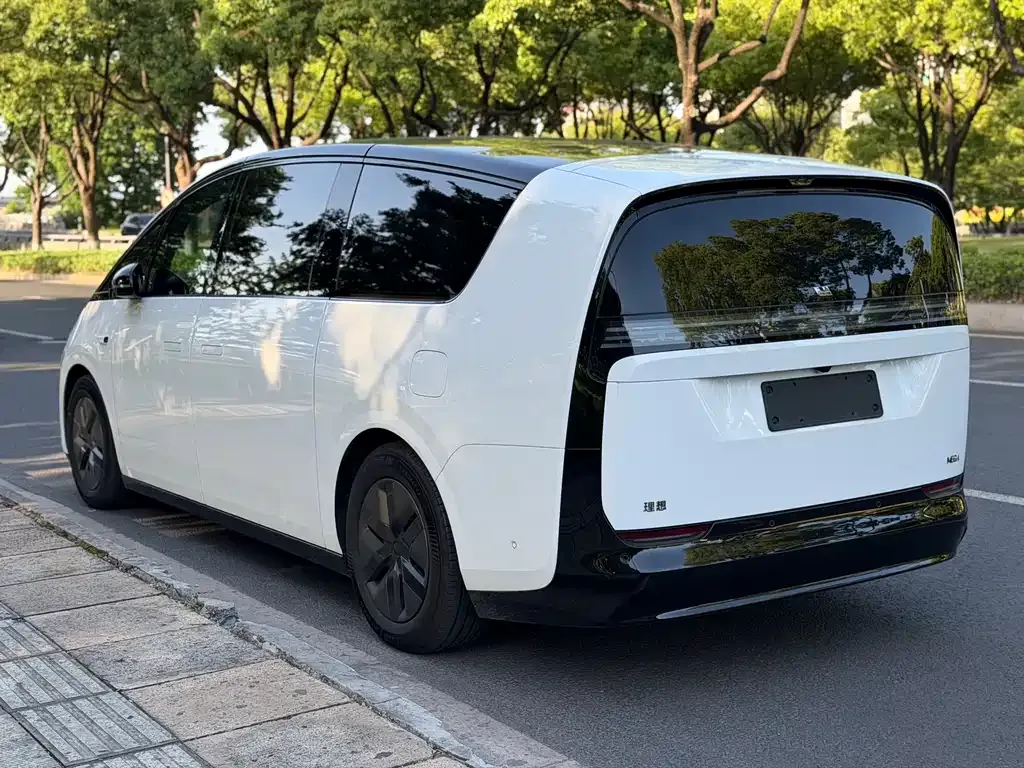Li Auto MEGA 2024 из CN, фото 8