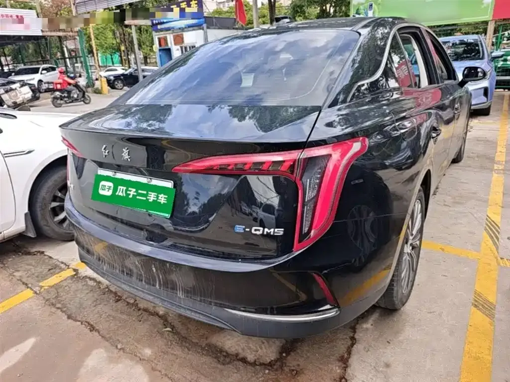 Hongqi E-QM5 — фото 7