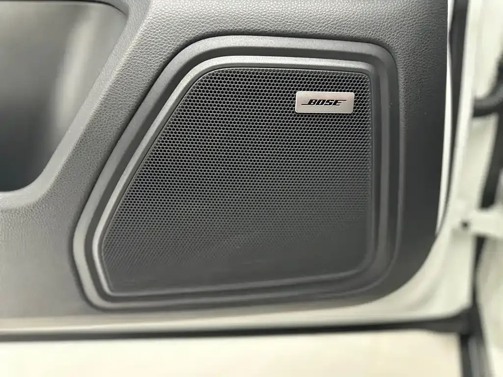 Porsche Macan — фото 8
