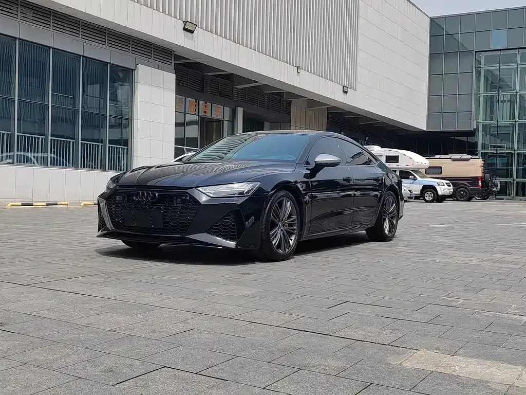 Audi A7 — фото 1