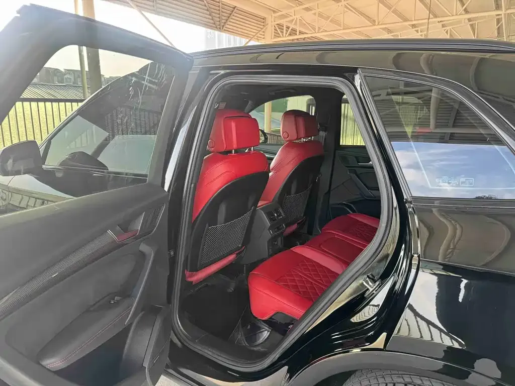 Audi SQ5 Sportback 2024 из CN, фото 8