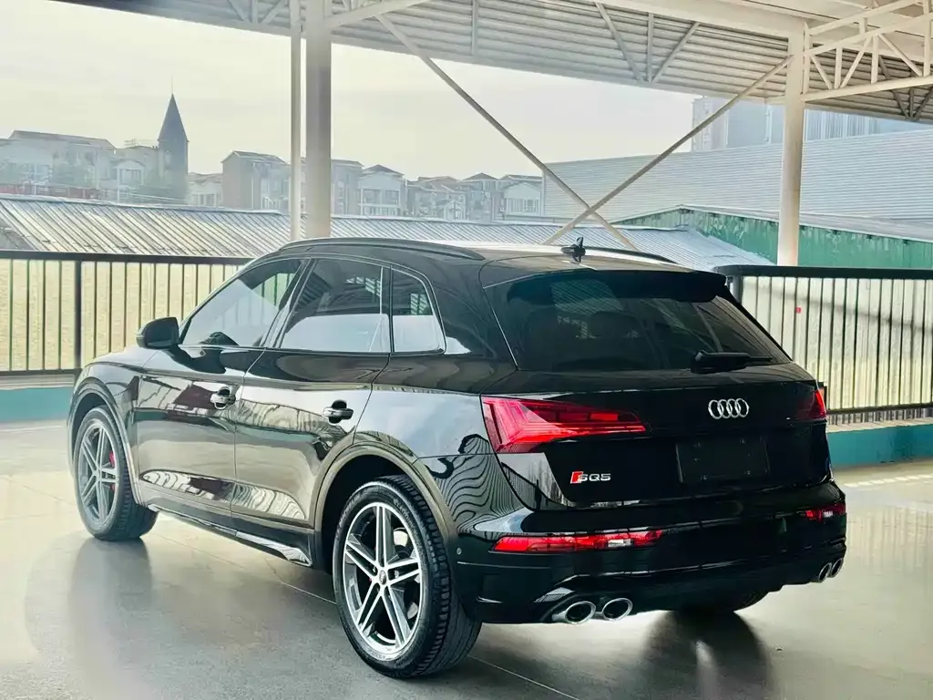 Audi SQ5 Sportback 2024 из CN, фото 5