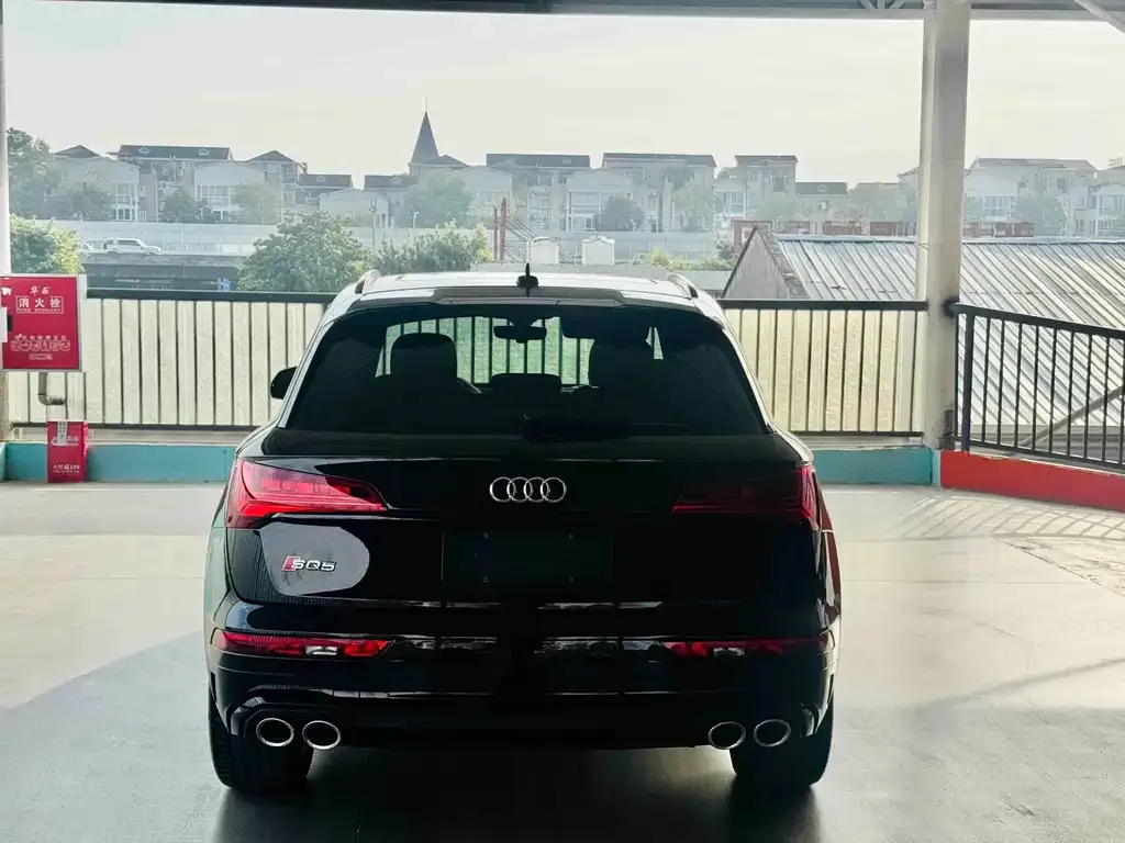 Audi SQ5 Sportback 2024 из CN, фото 2
