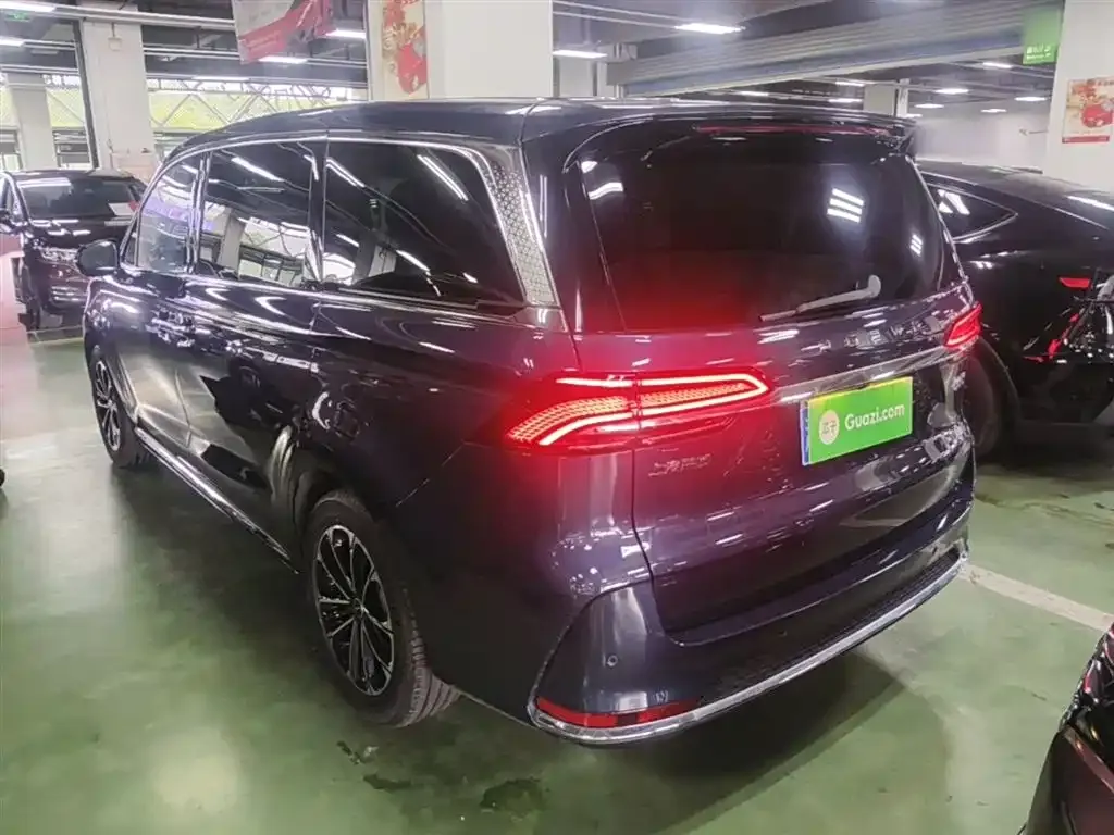 Roewe iMAX8 2023 из CN, фото 8