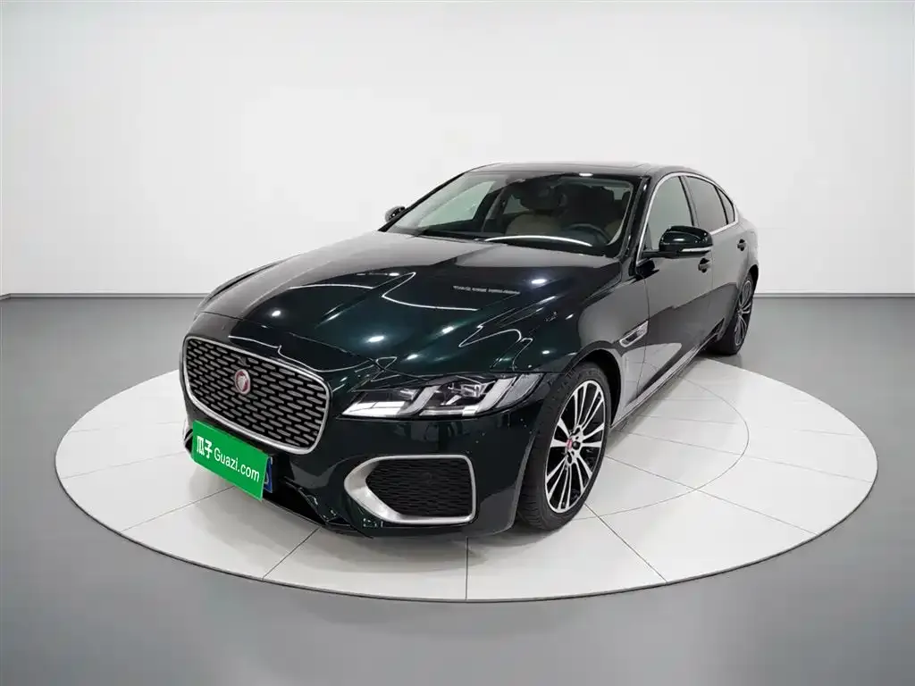 Jaguar XFL — фото 1