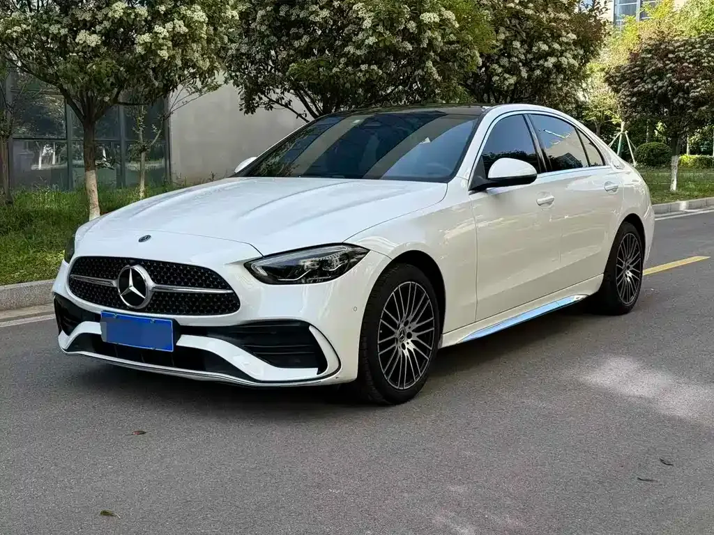 Mercedes-Benz C-Class — фото 1